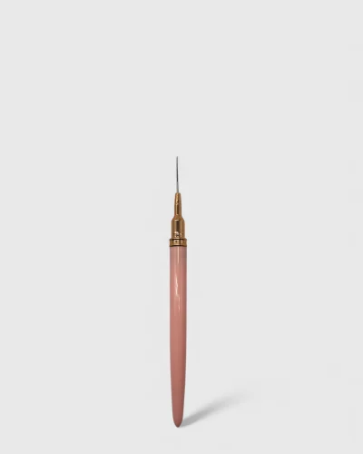 Pincel delineador nail art 15mm rosa para líneas precisas y diseño profesional de uñas.